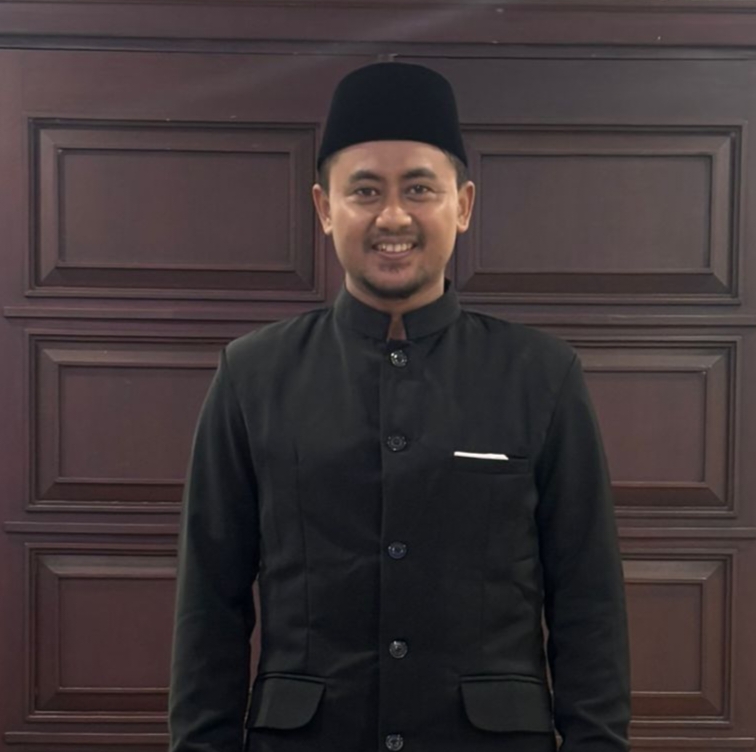 Ustadz Khoir