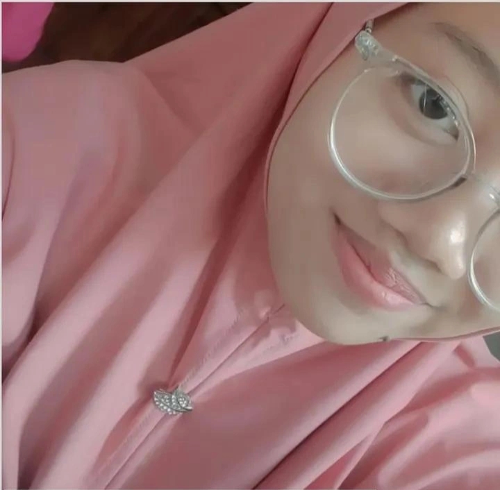 Najwa Hanin 'Izzati